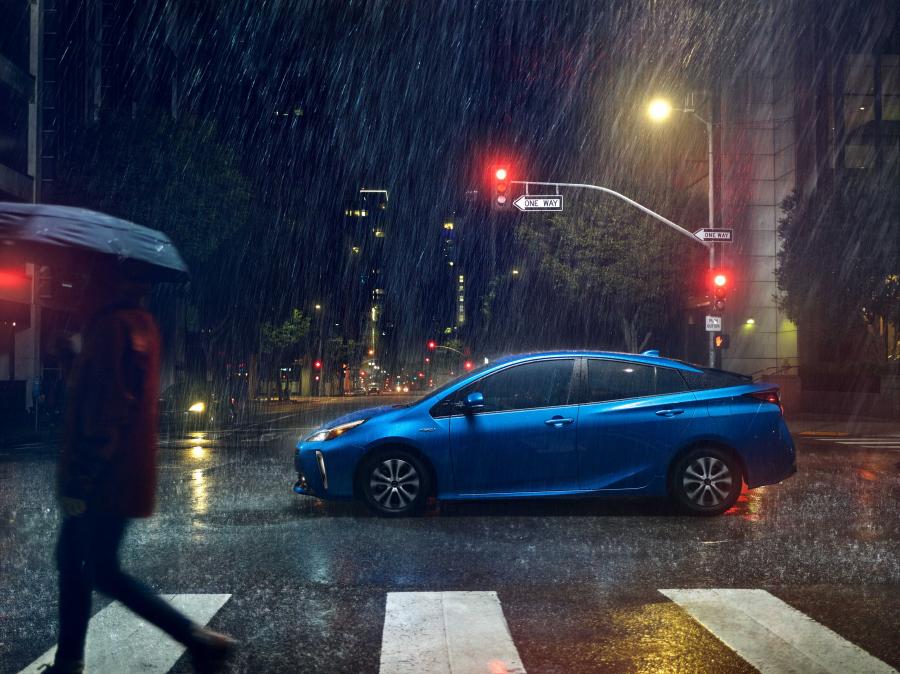 Toyota Prius Limited 2019 года  (NA) (фото 5 из 23)